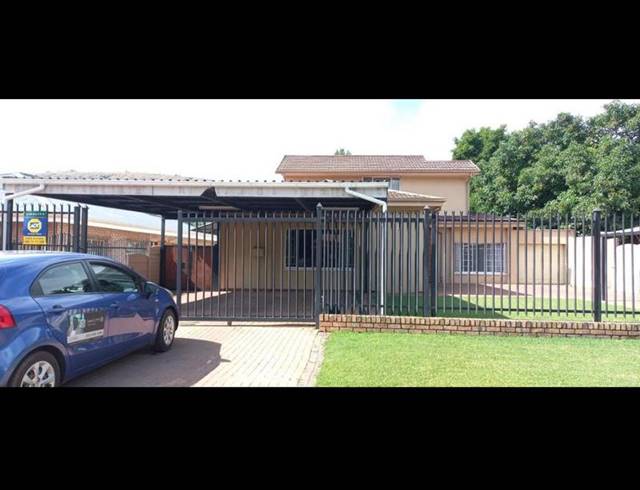 5 BEDROOM HOUSE FOR SALE IN MAYVILLE